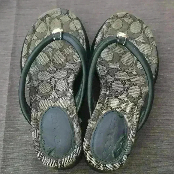 💚Coach Franki Flip Flop in Signature Jacquard Size: 6 - Picture 3 of 13